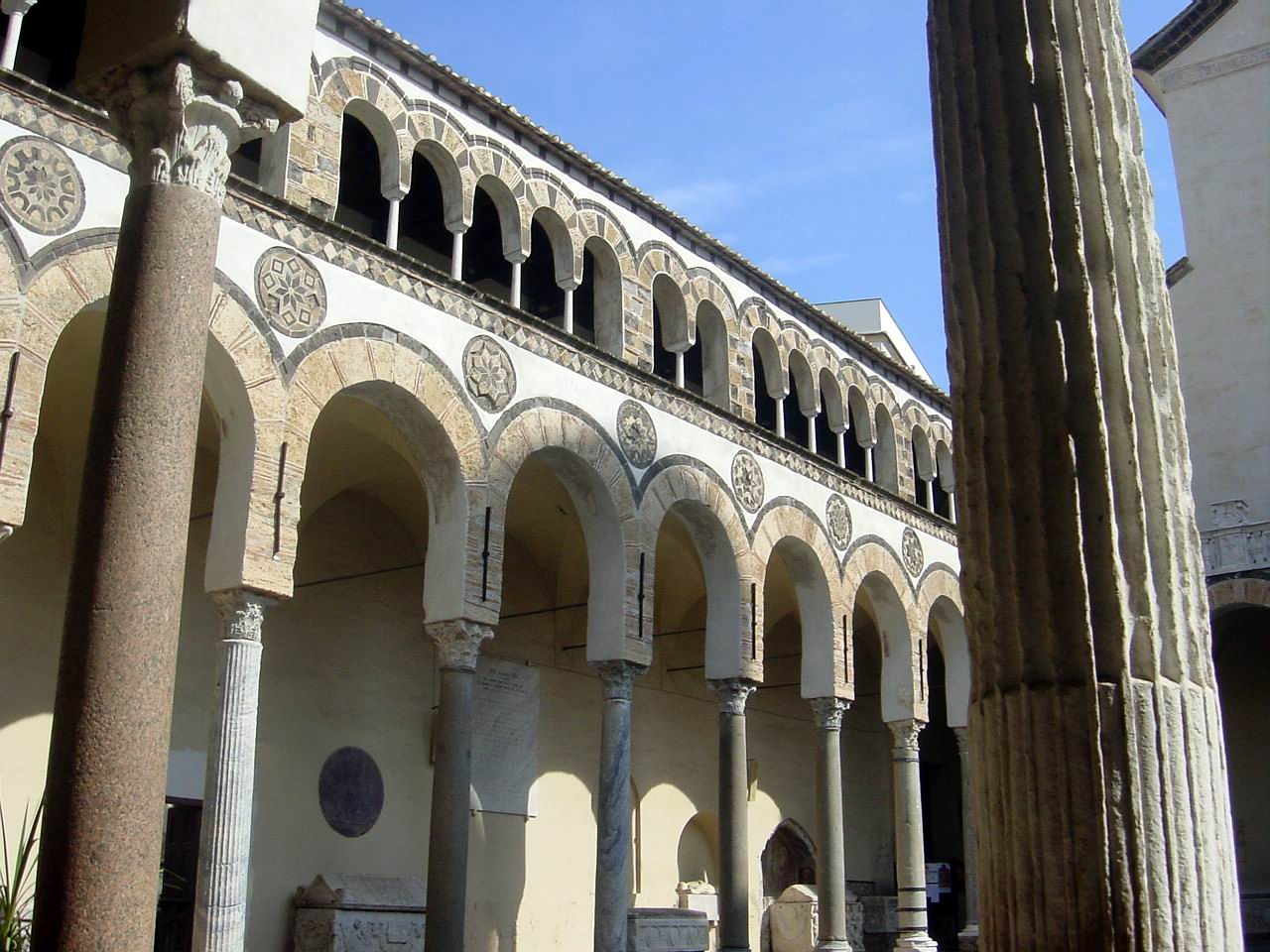 Atrio quadriportico Duomo Salerno